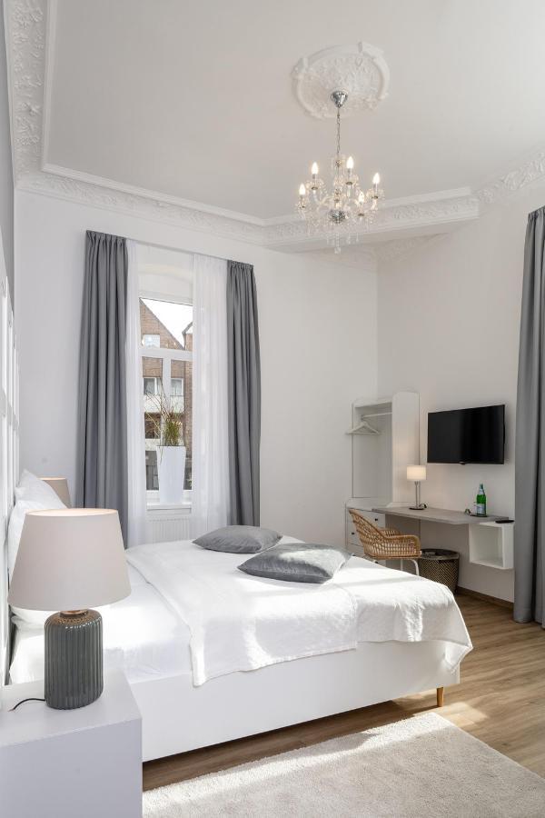Hotel Markt 5 - Inmitten Der Luebbecker Altstadt, Kostenloser Parkplatz Direkt Am Hotel リュベッケ エクステリア 写真